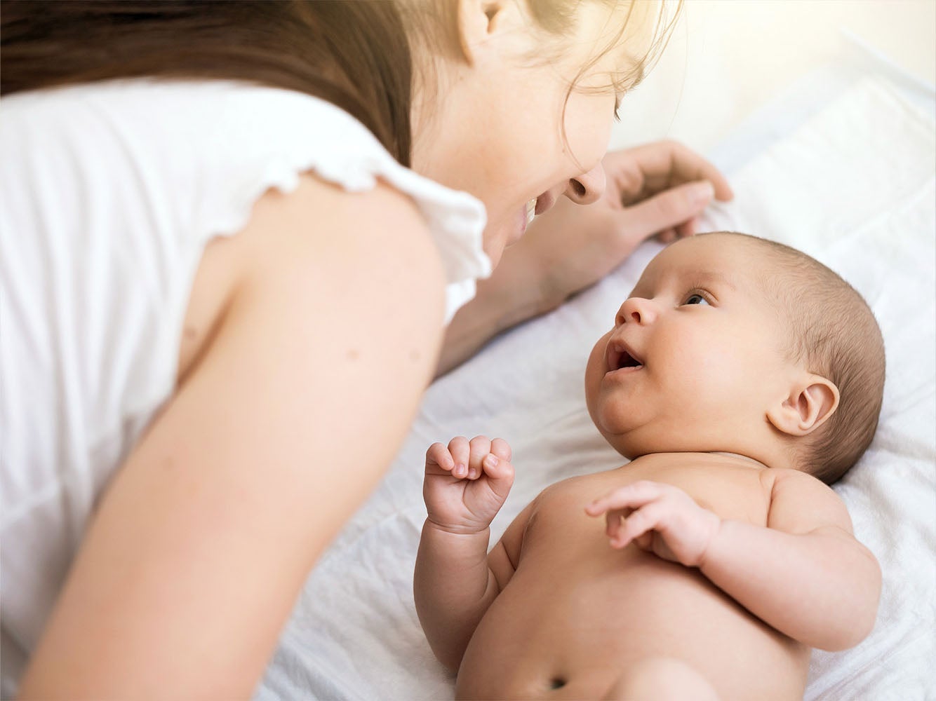 Bebé con productos Mennen